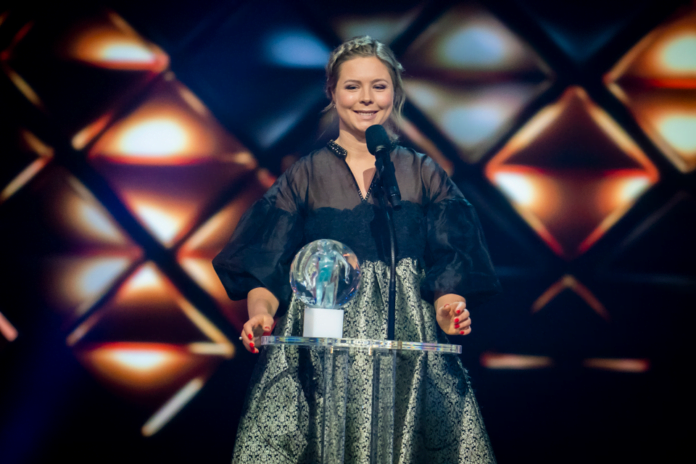 7c0bfa8d-0774-4749-a048-7efc3ffe119e-w_960