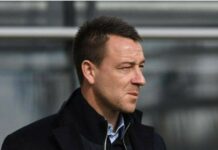 Chelsea-ikon John Terry iler ut med en kommentar etter rykter om første hovedtrenerjobb