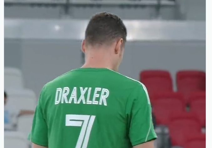 Julian Draxler forlot banen før kampslutt