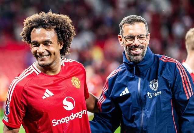 zirkzee van nistelrooy